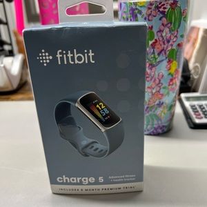 Fitbit Charge 5 like new